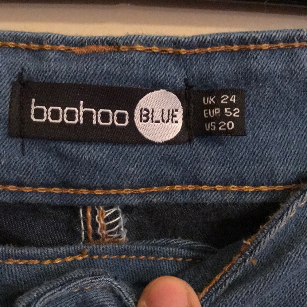 Jeans - Picture 3 of 3